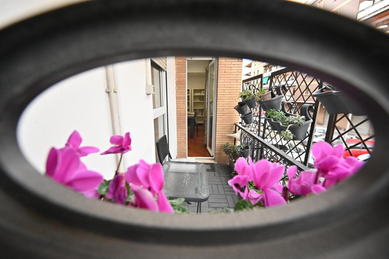 Apartment La
